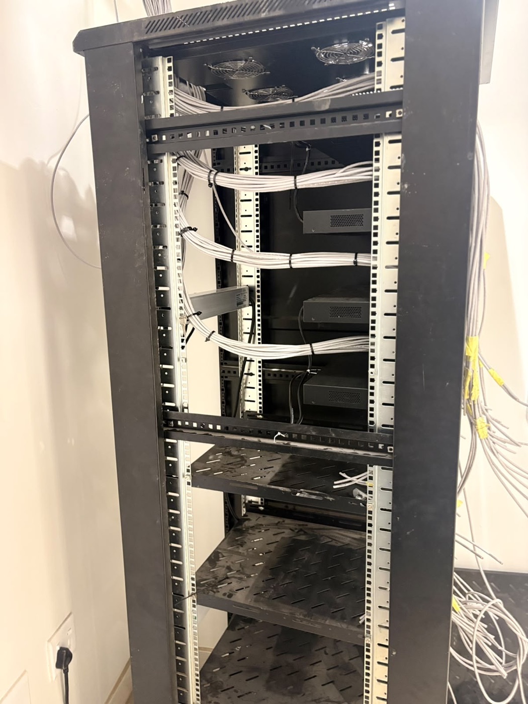 Network installation, Ford Kuruman dealership